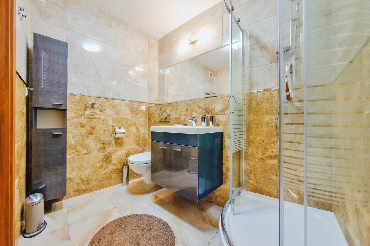 Apartamenty Sun & Snow Wechta - Promenada Gwiazd Z Sauna Miedzyzdroje Kültér fotó